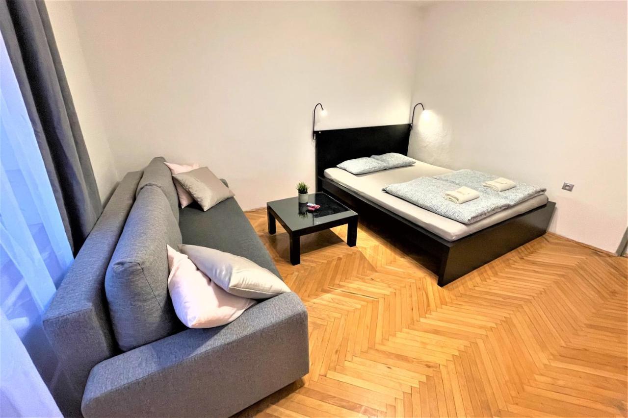 Apartment Helen - Old Town, Ac Pozsony Kültér fotó
