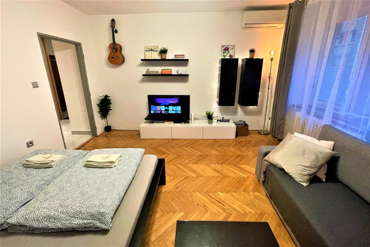 Apartment Helen - Old Town, Ac Pozsony Kültér fotó