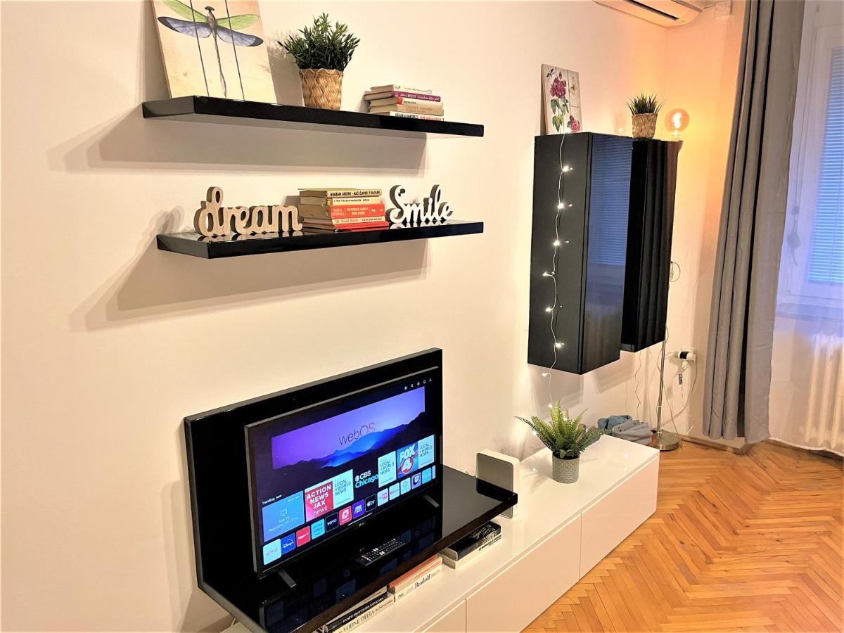 Apartment Helen - Old Town, Ac Pozsony Kültér fotó